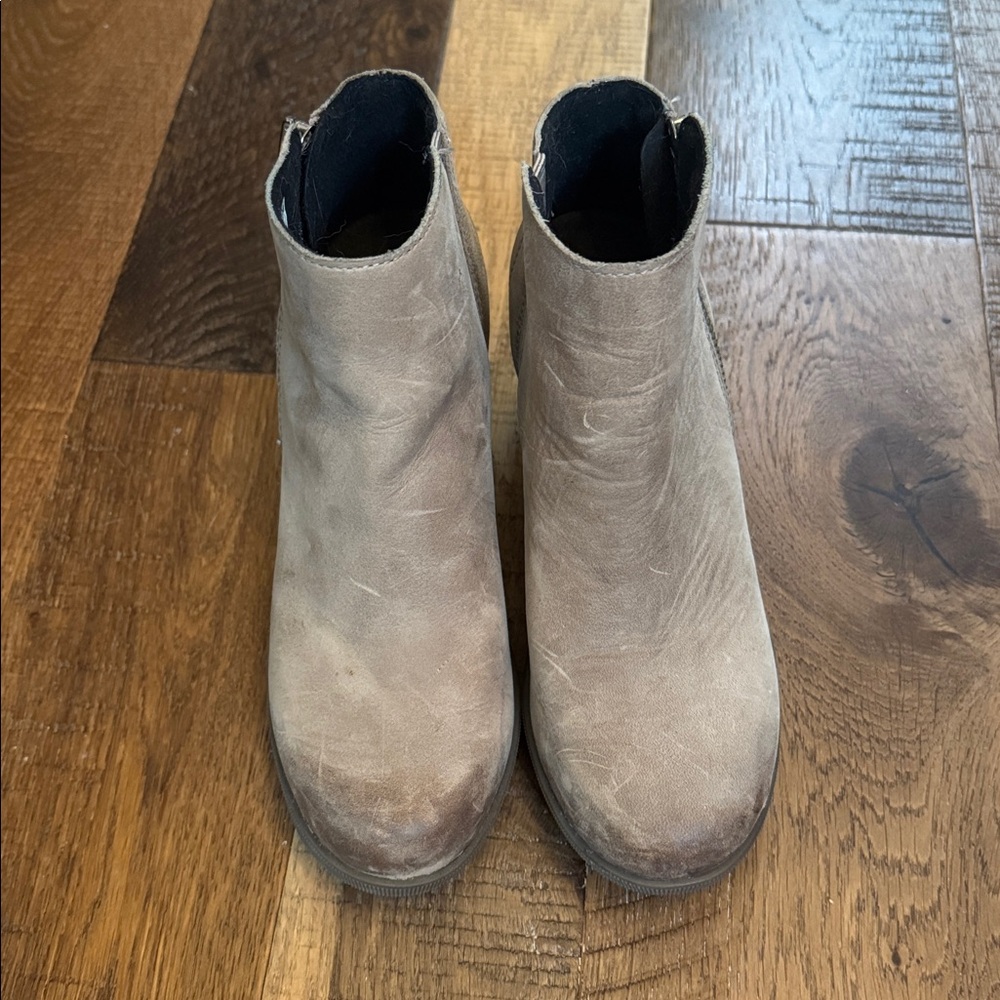 Sorel Joan of Arctic Women's Wedge Boots Size 6.5 taupe Leather Shoes Zipper